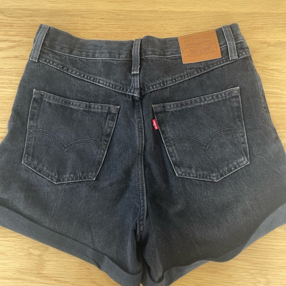 Levi’s 80s Mom Short | 29 - Picture 5 of 7